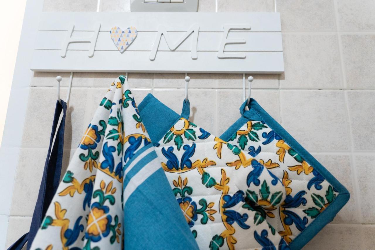 דירות קטאניה Antico Cortile Siciliano מראה חיצוני תמונה